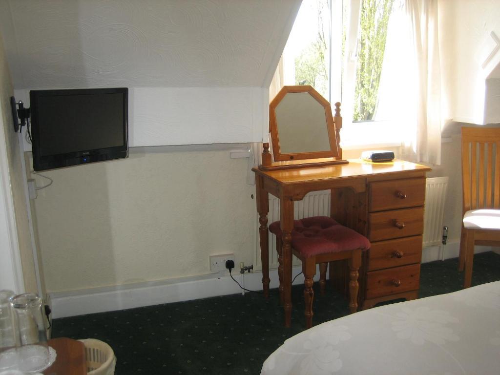 Bed and Breakfast Gables Nest Бирмингем Номер фото