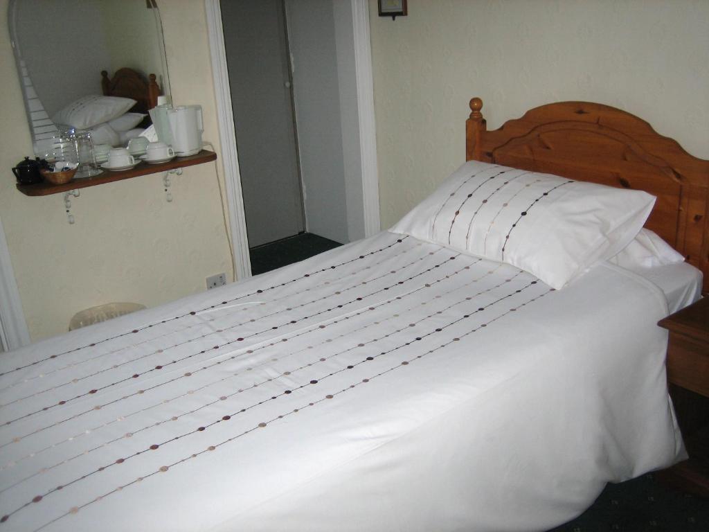Bed and Breakfast Gables Nest Бирмингем Номер фото